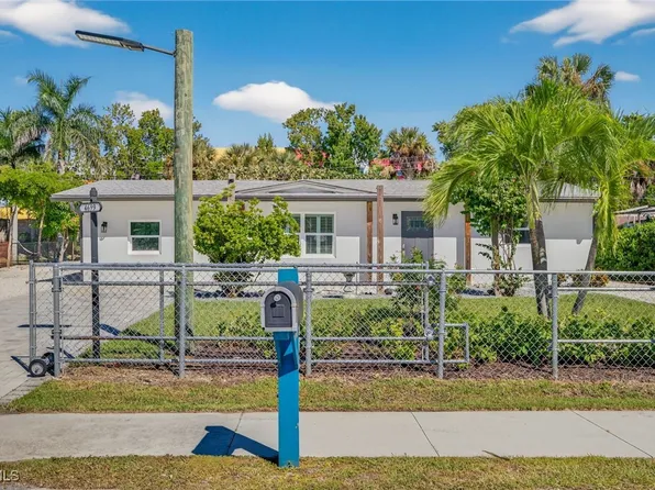4699 Duera Mae Dr, Fort Myers, FL 33908