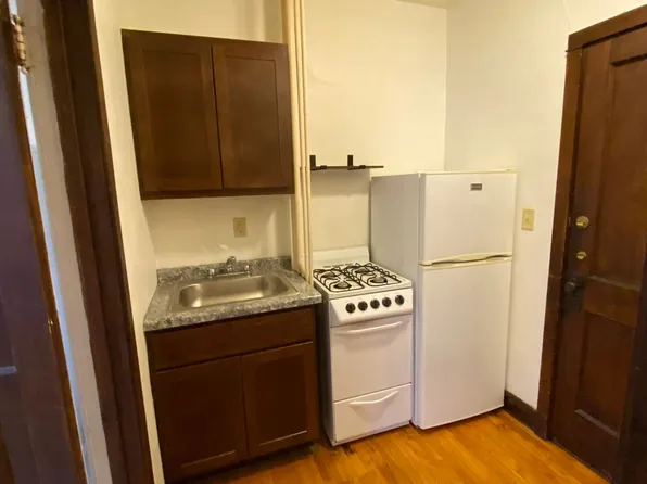 10 E. Gorham, 10 E Gorham St APT 8, Madison, WI 53703