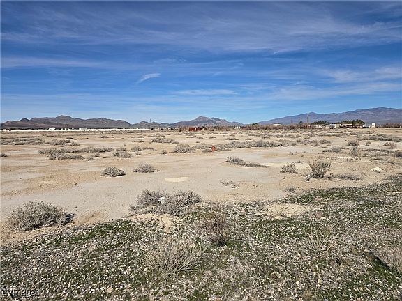 4th image of 3700 W Nevada Hwy #372