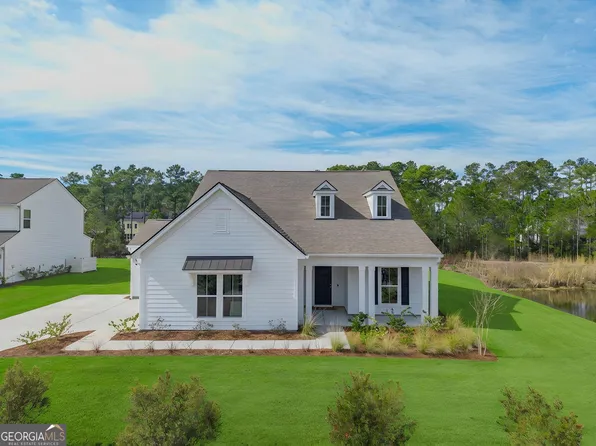 289 Heron Creek Dr, Richmond Hill, GA 31324