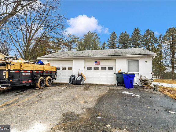 2nd image of 3648 Lander Rd