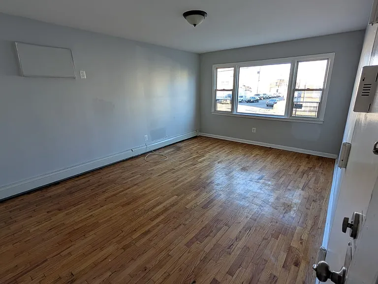 213 S Harrison St #2 — Photo 5