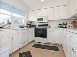 11 Glencoe St, Brighton, MA 02135