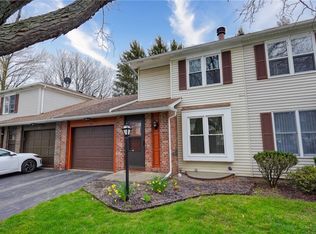 101 Branchwood Ln, Rochester, NY 14618