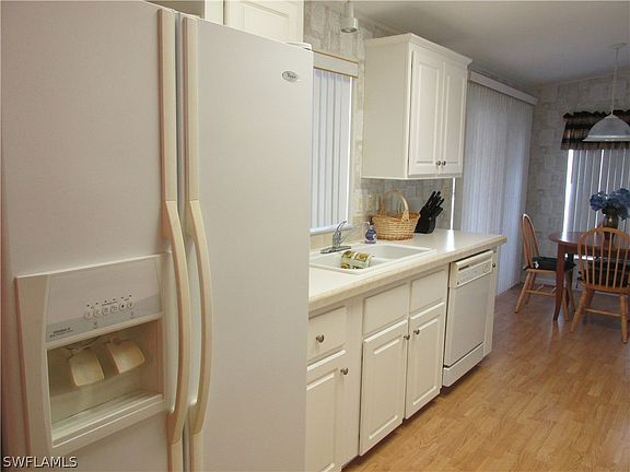 4th image of 11360 Bayside Blvd #N