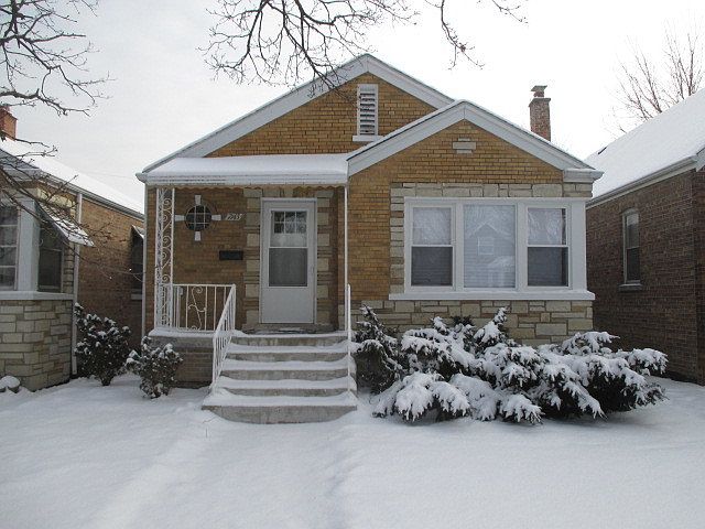 1st image of 7143 S Richmond St