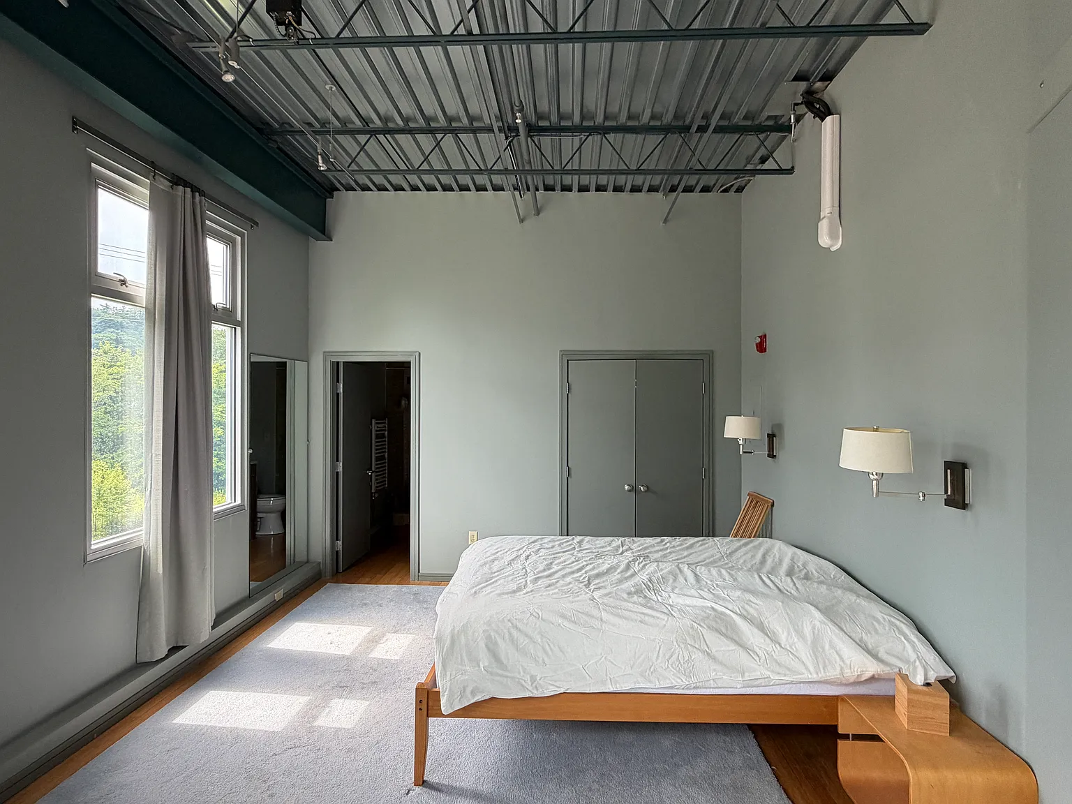 1 bed, 866 sqft, $1,900 — Photo 4