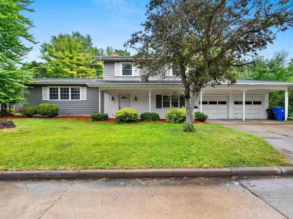 1618 S Riverdale Dr, Appleton, WI 54914