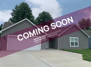 3706 Joy Cir E, Terre Haute, IN 47802