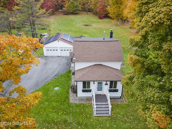 30 Dumbleton Road, Grafton, NY 12052