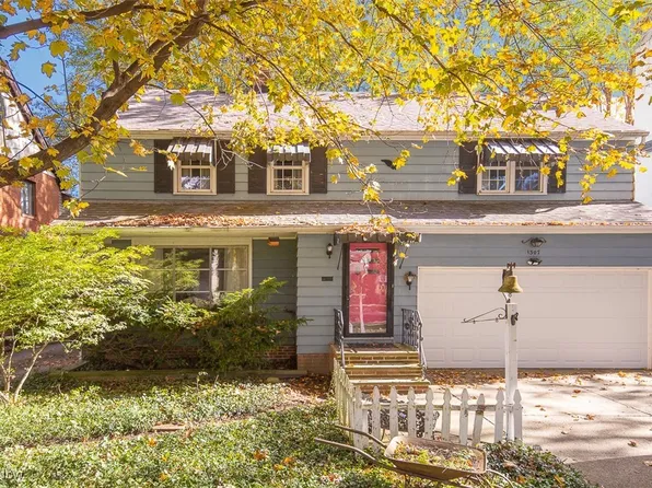 1307 Ford Rd, Lyndhurst, OH 44124