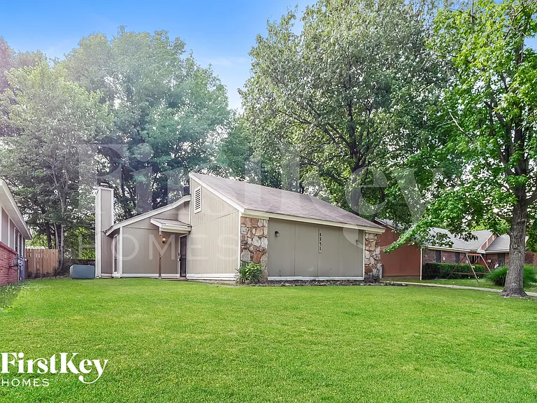4571 Blue Willow Rd — Photo 2