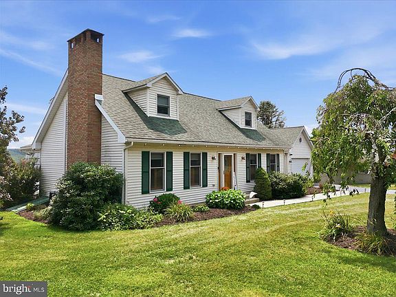 5th image of 522 Green Ln