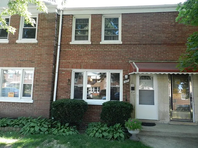 4061 W 58th Pl photo 1