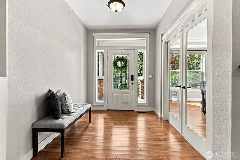 3rd image of 1414 Harvest Avenue SE