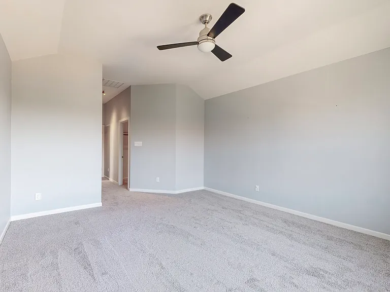 123 Palacio St — Photo 25