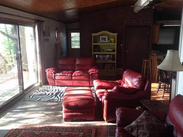 8810 Westview Rd, Brookings, SD 57006