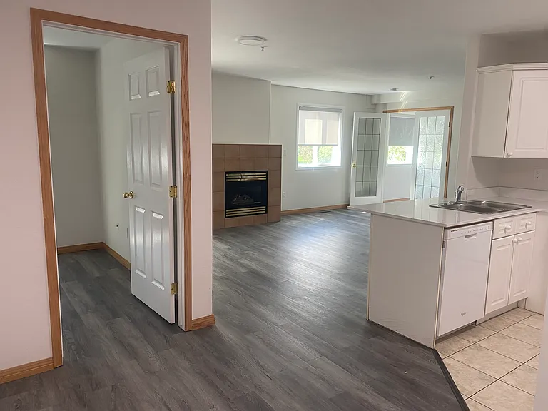 10025 Gordon Ave — Photo 14