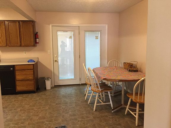3rd image of 516 W Northlane Dr