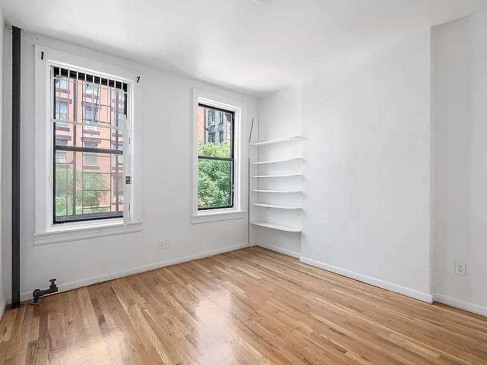 2nd image of 340 E 5th St APT B2