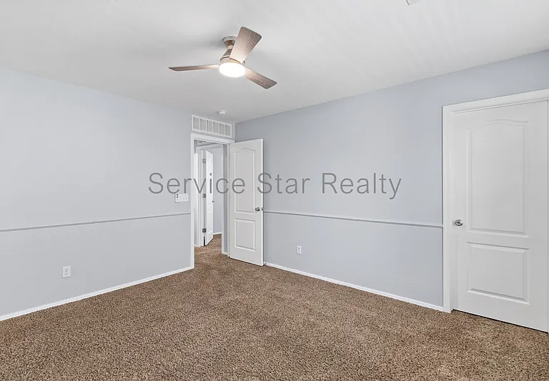 3448 E Merrill Ave — Photo 27