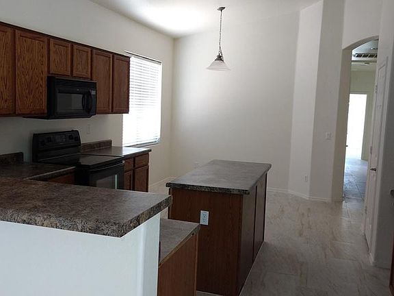 4th image of 2127 E Aloe Pl