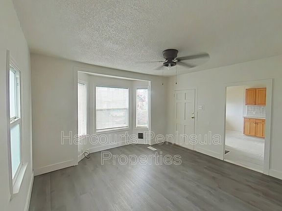 3rd image of 1321 Elizabeth Ave