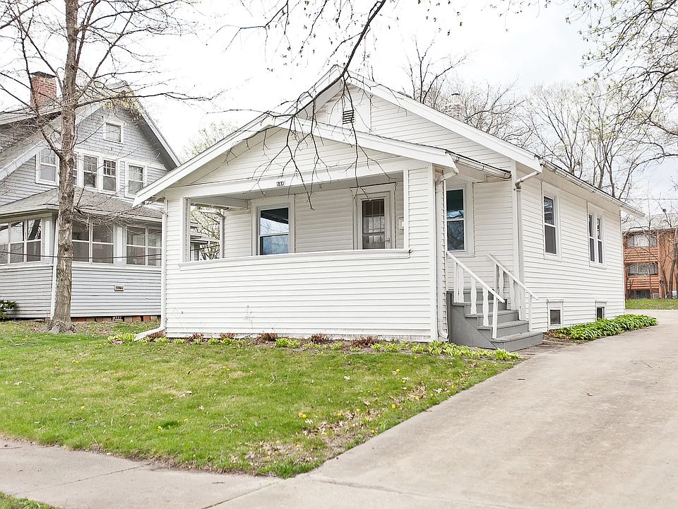 1st image of 202 28th Street Dr SE