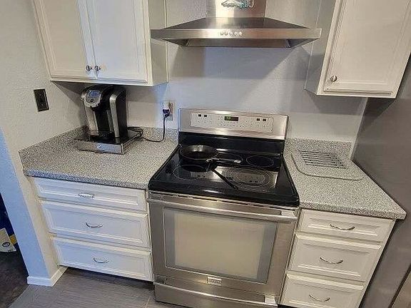4th image of 3302 E Acoma Dr