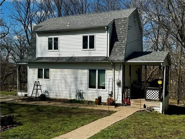 1 McCue Ave, Lockport, NY 14094