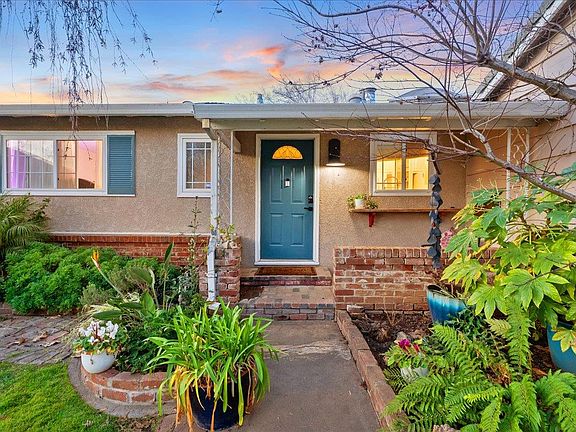 3rd image of 10249 Rinda Dr