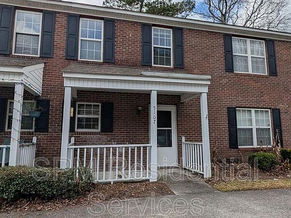 2nd image of 5107 Lampost Cir