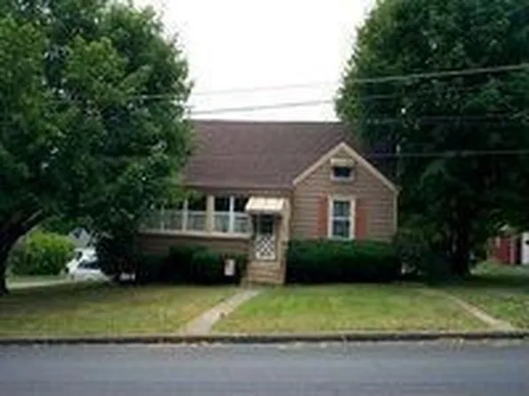 206 High St, Tatamy, PA 18085