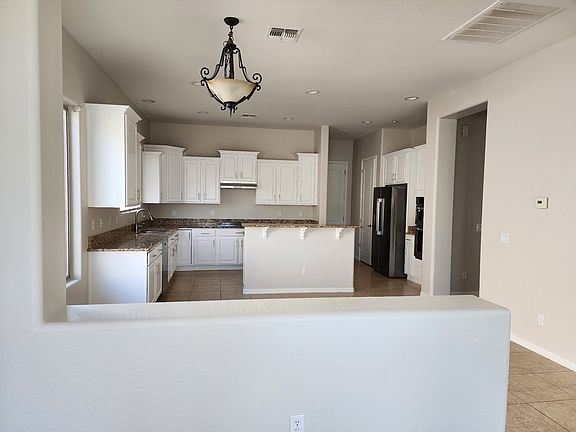 4th image of 27406 N Higuera Dr