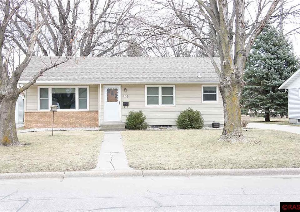 1st image of 109 N Black Eagle Dr