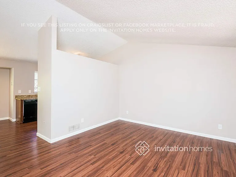 12040 Grape Way — Photo 8