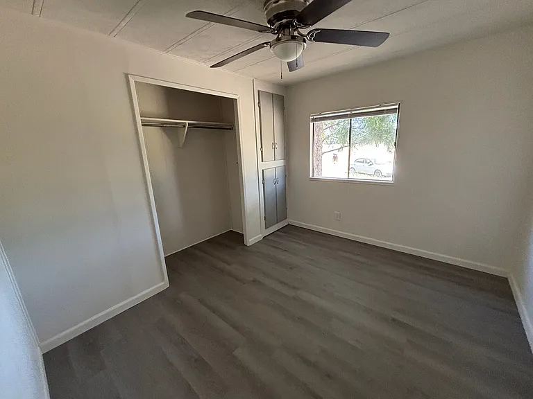 900 Callahan Way — Photo 7