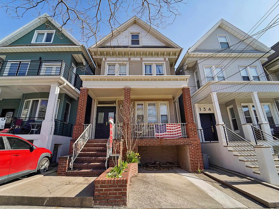 1st image of 136 Shippen St