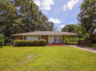 1271 Belvedere Dr, Hanahan, SC 29410