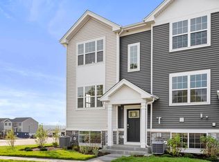 1541 Yosemite Way, Pingree Grove, IL 60140