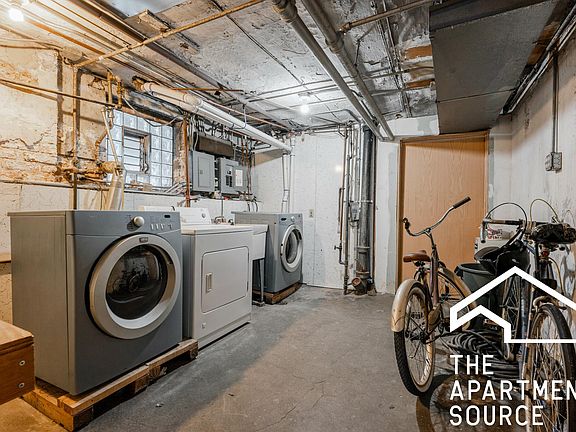 5th image of 2523 N Richmond St #7t8jmp6e1