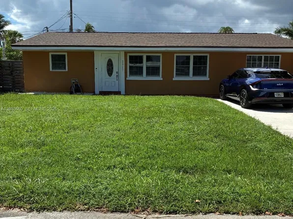 2917 NE 13th Ave, Pompano Beach, FL 33064