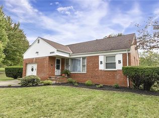 4880 Anderson Rd, Lyndhurst, OH 44124