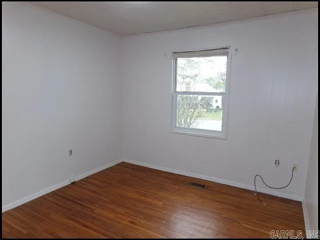 166 Tulane — Photo 9