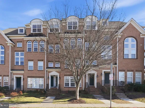 9534 Walker Way, Manassas Park, VA 20111