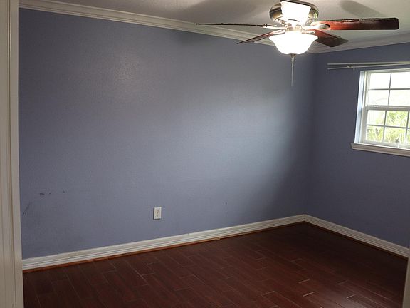 3rd image of 4510 S Flamingo Dr