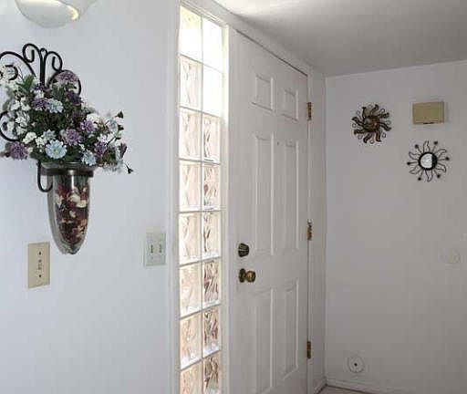 3rd image of 1118 E Cheryl Dr