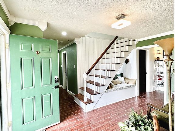 2nd image of 3530 W 73rd St S