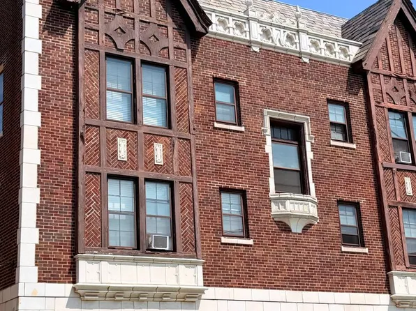 6226 N Clark St #3F, Chicago, IL 60660