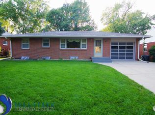 811 Santa Monica Ave, Lincoln, NE 68504